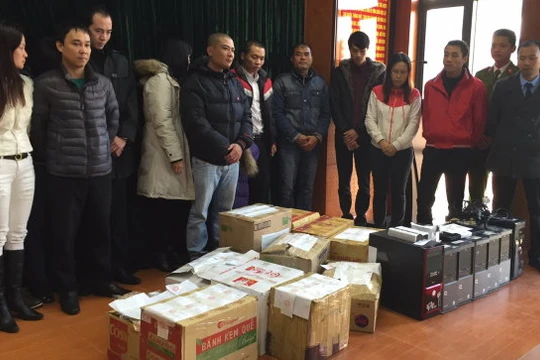 Khám xét sàn vàng HGI