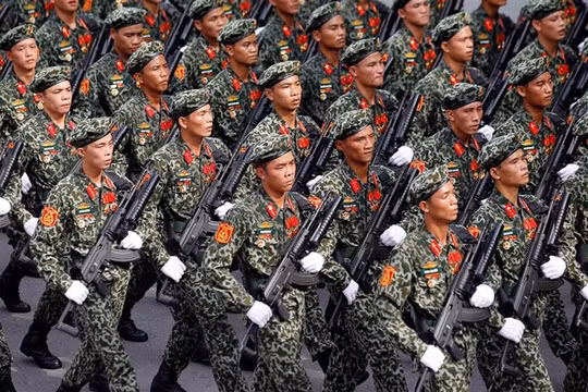 Lễ diễu binh hoành tráng mừng Quốc khánh Việt Nam trên báo chí quốc tế