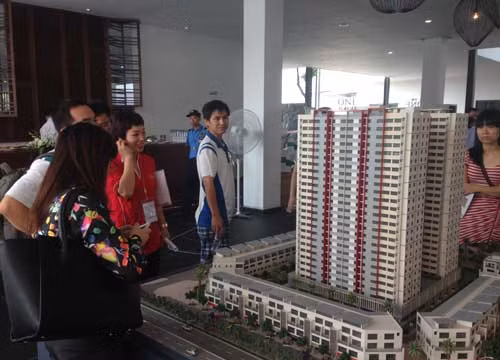 Có dự án căn hộ chưa đầy 1 tuần sau khi ra hàng đã tăng 15-20% trên thị trường thứ cấp, trung bình mỗi ngày tăng 1 triệu đồng/m2.