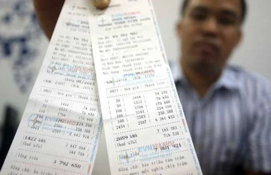 EVN đang xây dựng biểu giá bán điện mới. Ảnh: TL