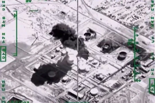 Máy bay Nga không kích trúng một mục tiêu khủng bố ở Syria 