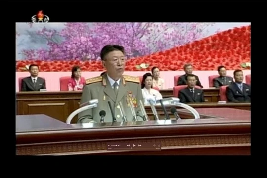 Tổng tham mưu trưởng quân đội Bắc Triều Tiên Ri Yong-Gil đọc diễn văn trong một hội nghị tại Bình Nhưỡng ngày 24/8/2014