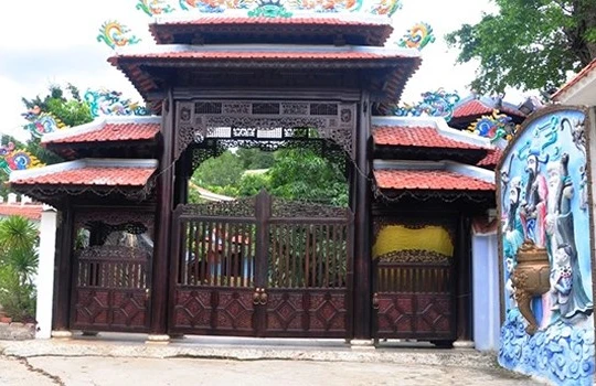 Khu biệt phủ xây dựng trái phép ở chân núi Hải Vân. Ảnh: Đ.Nguyên.