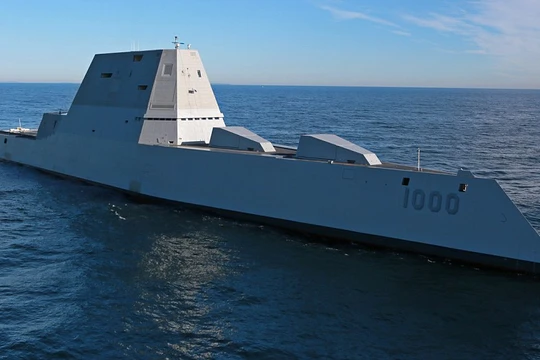 Siêu khu trục hạm tối tân của Mỹ