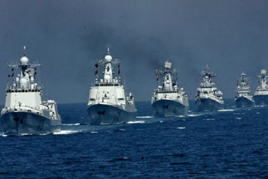 Chiến hạm hải quân Trung Quốc tập trận ở Biển Đông