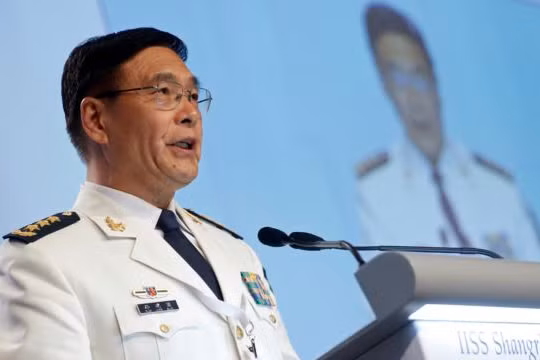 Tôn Kiến Quốc cảnh báo "thảm họa" ở Biển Đông