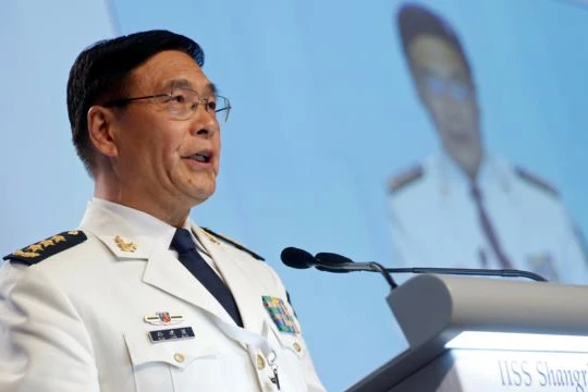 Tôn Kiến Quốc cảnh báo "thảm họa" ở Biển Đông