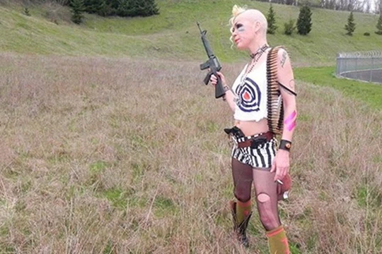 Cô cháu gái chơi ngông của Stalin