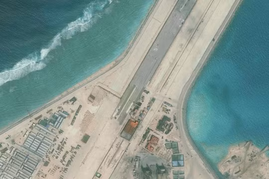 Một góc Đá Xu bi đang được Trung Quốc ráo riết bồi lấp, xây đảo nhân tạo