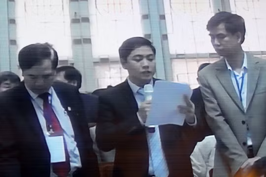 Ba đại diện Agribank tại tòa cho biết đến nay, Agribank thất thoát 4.000 tỉ đồng chưa thu hồi được - Ảnh: Tâm Lụa 