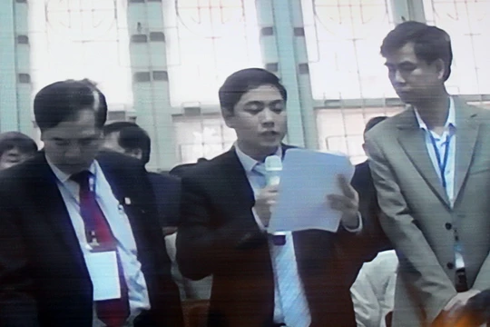 Ba đại diện Agribank tại tòa cho biết đến nay, Agribank thất thoát 4.000 tỉ đồng chưa thu hồi được - Ảnh: Tâm Lụa 