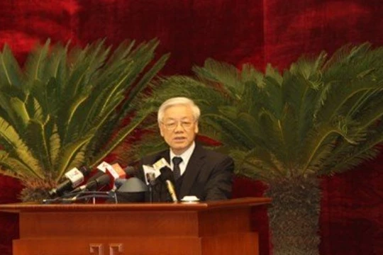 Tổng bí thư Nguyễn Phú Trọng: Hội nghị hãy thảo luận để khẳng định sòng phẳng, rõ ràng, nếu có thì ta rút kinh nghiệm, ai chạy, chạy ai, ở đâu, mức độ thế nào, cứ để dân gian nói mà không có thì oan cho anh em. Làm 8-9 việc tốt nhưng một việc có chuyện th