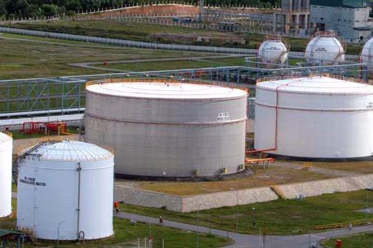 Tháng 12/2015, dự kiến NMLD Dung Quất sẽ sản xuất khoảng 620.000 – 630.000 m3 xăng dầu