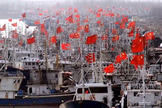 Hạm đội tàu cá hung hãn là một công cụ thực hiện tham vọng chủ quyền của Trung Quốc