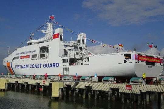 Tàu Cảnh sát biển 8005 - Ảnh: Đ.N