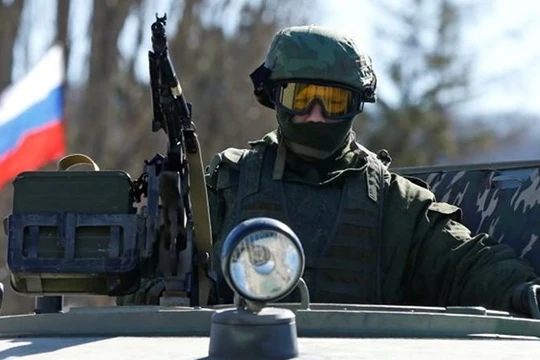 Tổng thống Putin lần đầu thừa nhận có quân nhân Nga ở Ukraine, nhưng cho biết họ không phải được triển khai thường xuyên như tố cáo của phương Tây - Ảnh: Reuters