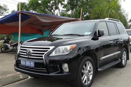 Không hiếm địa phương, đơn vị đi xe sang vượt tiêu chuẩn quy định