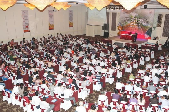 Một đại hội đồng cổ đông của EAB. (Ảnh: website của Ngân hàng Đông Á)