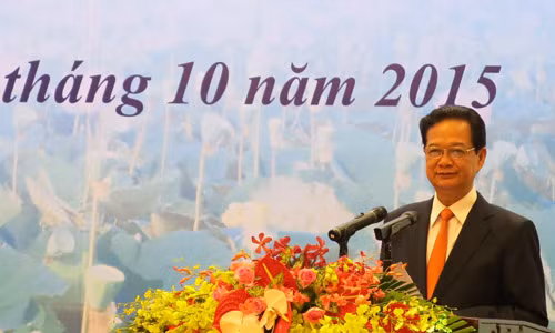 Thủ tướng Nguyễn Tấn Dũng tại hội nghị ngành ngoại giao sáng nay. Ảnh: Việt Anh