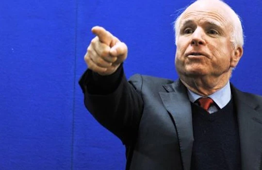 Ông John McCain 