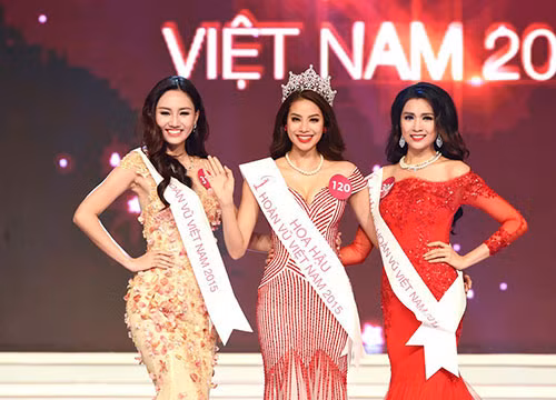 Hoa hậu và 2 á hậu của cuộc thi Hoa hậu Hoàn vũ Việt Nam 2015 Ảnh: Dương Vân