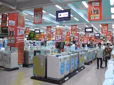 Siêu thị điện máy khó khăn là cơ hội cho tỷ phú Thái Lan thấu tóm.