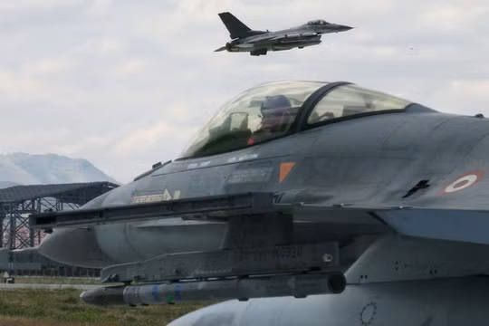 Không quân Thổ Nhĩ Kỳ được lệnh bao động