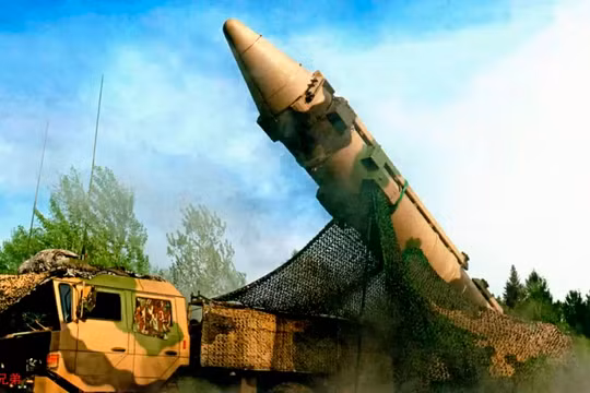 Tên lửa DF-26 của Trung Quốc