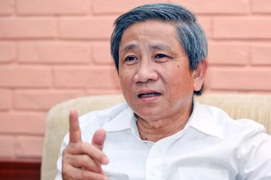 GS.TS Nguyễn Minh Thuyết: "Giáo dục mà chạy theo tiền thì khó có thể mong đợi điều gì tốt đẹp"