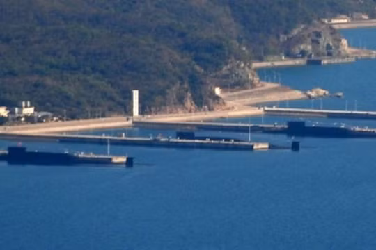 Tàu ngầm Trung Quốc ở căn cứ Tam Á không thể thoát khỏi con mắt canh chừng của Mỹ