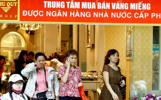 Các điểm kinh doanh vàng như thế này đang có xu hướng thu hẹp lại.