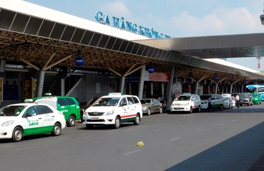 Sân bay Tân Sơn Nhất đang bị mang nhiều tiếng xấu