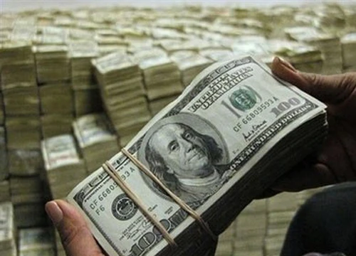 Mỹ thu giữ 4.65 triệu USD ‘tiền âm phủ’ của hai người Việt 