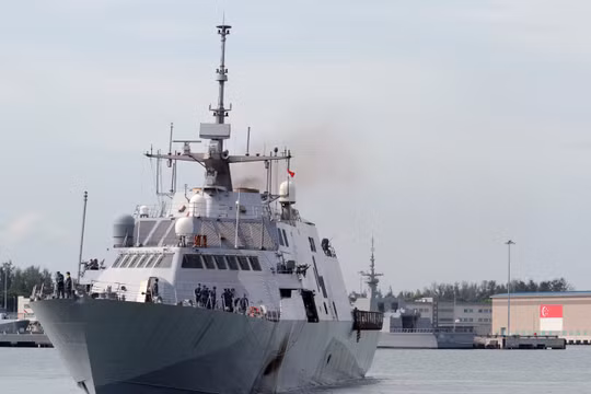 Tàu tác chiến ven bờ USS Freedom của Mỹ trú tại căn cứ hải quân Changi của Singapore sau khi tuần tra thực thi tự do hàng hải ở Biển Đông