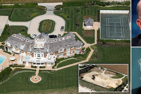 Tepper cho san bằng tòa nhà cũ để xây một tòa nhà hoàn toàn mới và lớn gấp đôi tòa cũ với bến đậu du thuyền, bề bơi nước nóng và sân tennis, cũng như có tầm nhìn tuyệt đẹp nhìn ra biển