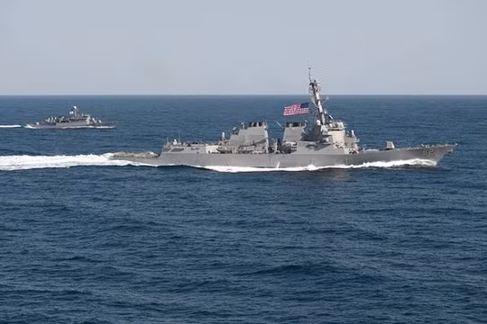 Tàu khu trục USS Lassen - Ảnh:Reuters