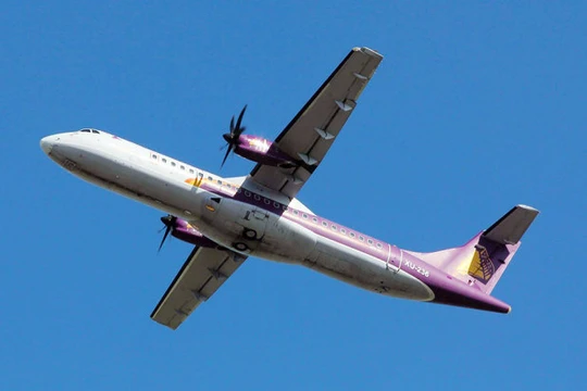 Máy bay ATR 72 mang số XU 235 của Cambodia Angkor Air trước khi bị nạn - Ảnh: Đậu Tiến Đạt