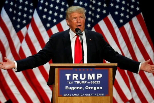 Tỷ phú Trump đã làm đảo lộn mọi dự đoán trong vòng bầu cử sơ bộ