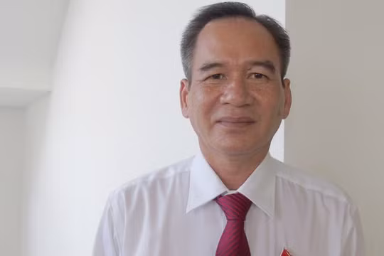 Tân chủ tịch UBND tỉnh Hậu Giang Lữ Văn Hùng - Ảnh: Quang Minh Nhật