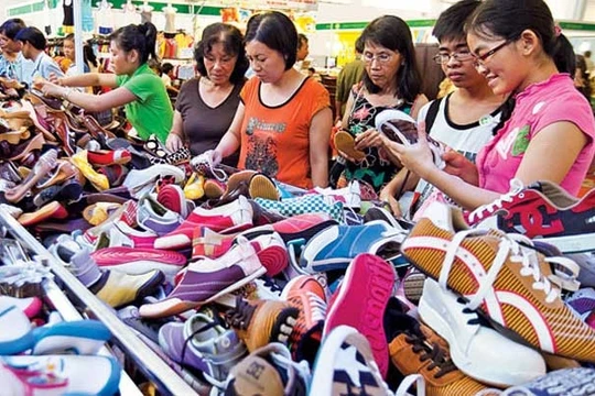 Hàng Trung Quốc giá rẻ thao túng thị trường Việt Nam nhiều năm