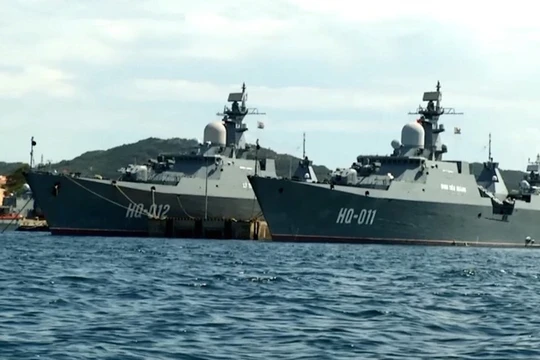 Hai chiến hạm tàng hình Gepard Lý Thái Tổ và Đinh Tiên Hoàng của hải quân Việt Nam