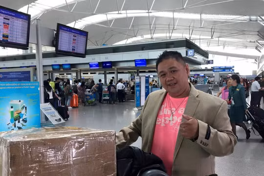 Hình ảnh Minh Béo tại sân bay hôm 18.3, trước khi lên đường lưu diễn tại Mỹ - Ảnh: Facebook nhân vật
