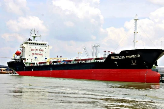 Tàu chở dầu MT Nautilus Pioneer đang bị giam ở Singapore được cho là của công ty cổ phần vận tải biển Anh Vũ - Ảnh: website Công ty Khai Nguyên