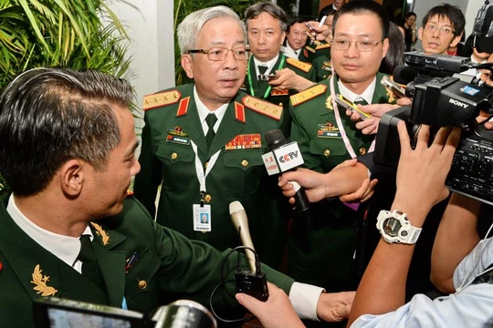 Thượng tướng Nguyễn Chí Vịnh tại Đối thoại Shangri-La 2016