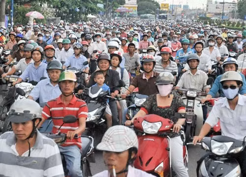 Bộ Tài chính đồng ý với kiến nghị của Bộ Giao thông Vận tải là dừng thu phí đối với xe máy