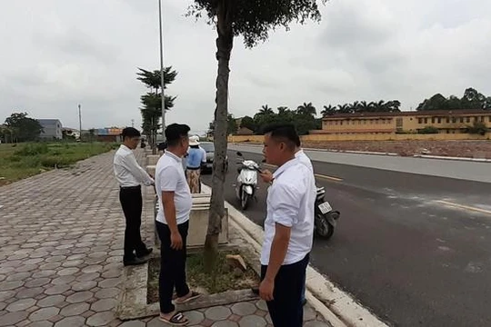 Gãy sóng sốt đất, nhiều nhà đầu tư BĐS như "ngồi trên đống lửa"