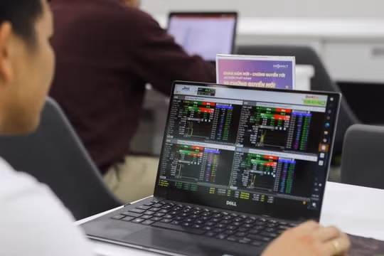 Điểm danh những ngân hàng Việt vốn hóa dưới tỉ đô