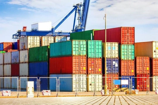 WSJ: Nhờ đâu Việt Nam vượt nhiều nước lớn, trở thành nguồn nhập khẩu thứ 6 của Mỹ?