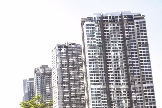 Ngân hàng đứng ngoài cơn sốt đất