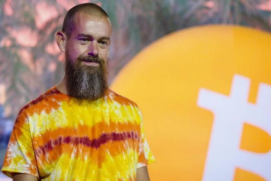 Jack Dorsey, đồng sáng lập và CEO của Twitter Inc. và Square Inc., phát biểu trong hội nghị Bitcoin 2021 ở Miami, Florida, Mỹ ngày 4/6/2021 - Ảnh: Getty Images